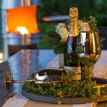 Apartment Schmidt - Strandhaus Direkt Am Mit Sauna, Sport Und Dünengarten Ii Rostock